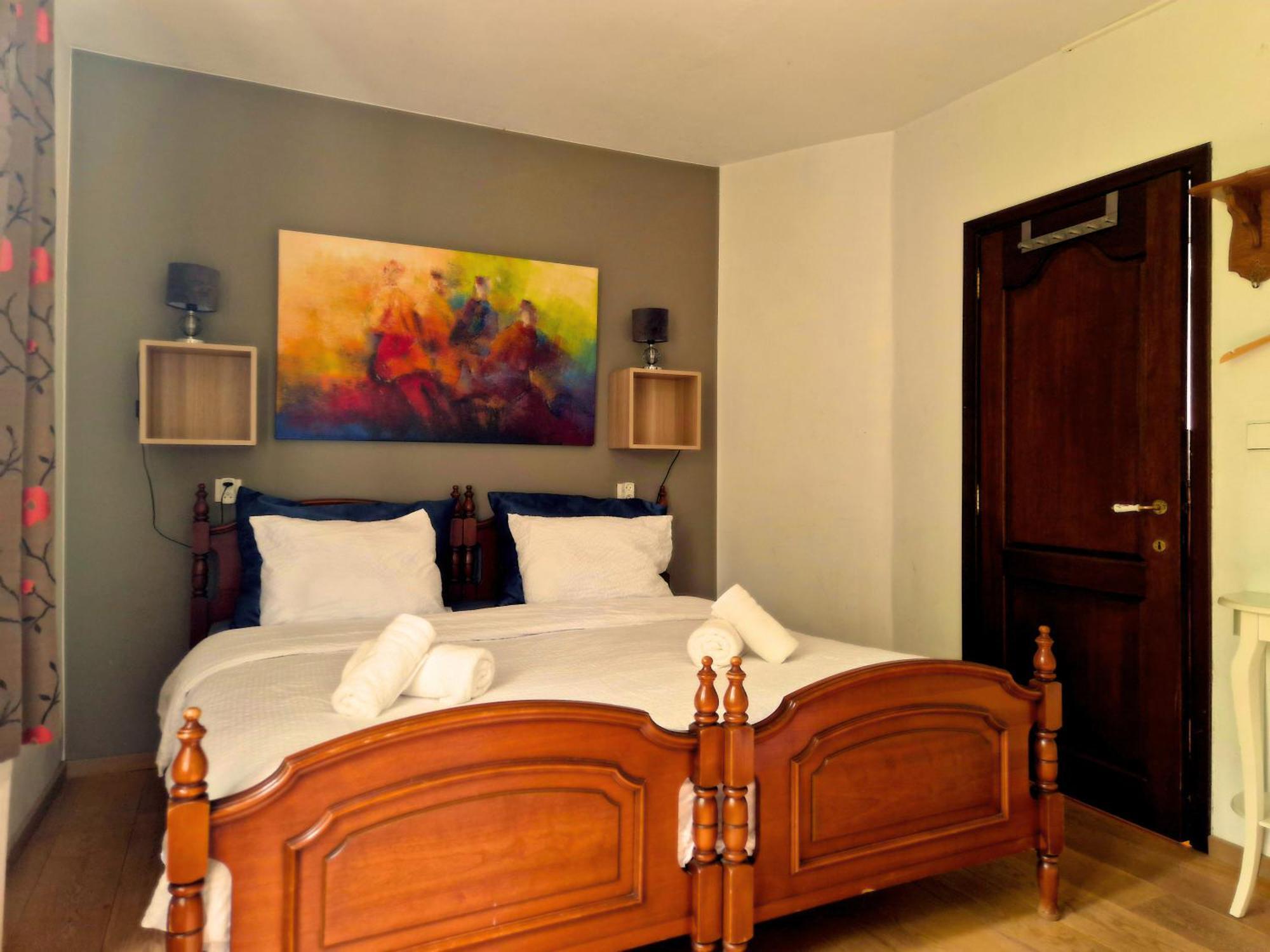 Double Room Private Bathroom